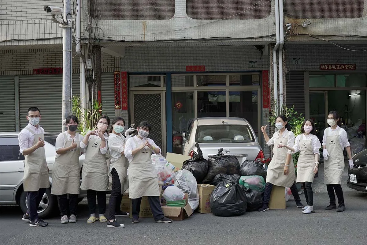 居家整聊室整聊團隊於服務現場合影